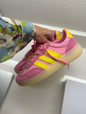 NWT !! Adidas Pink & Yellow Low-Top Sneakers